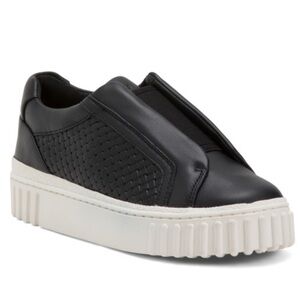 CLARKS Leather Mayhill Bay Comfort Sneakers